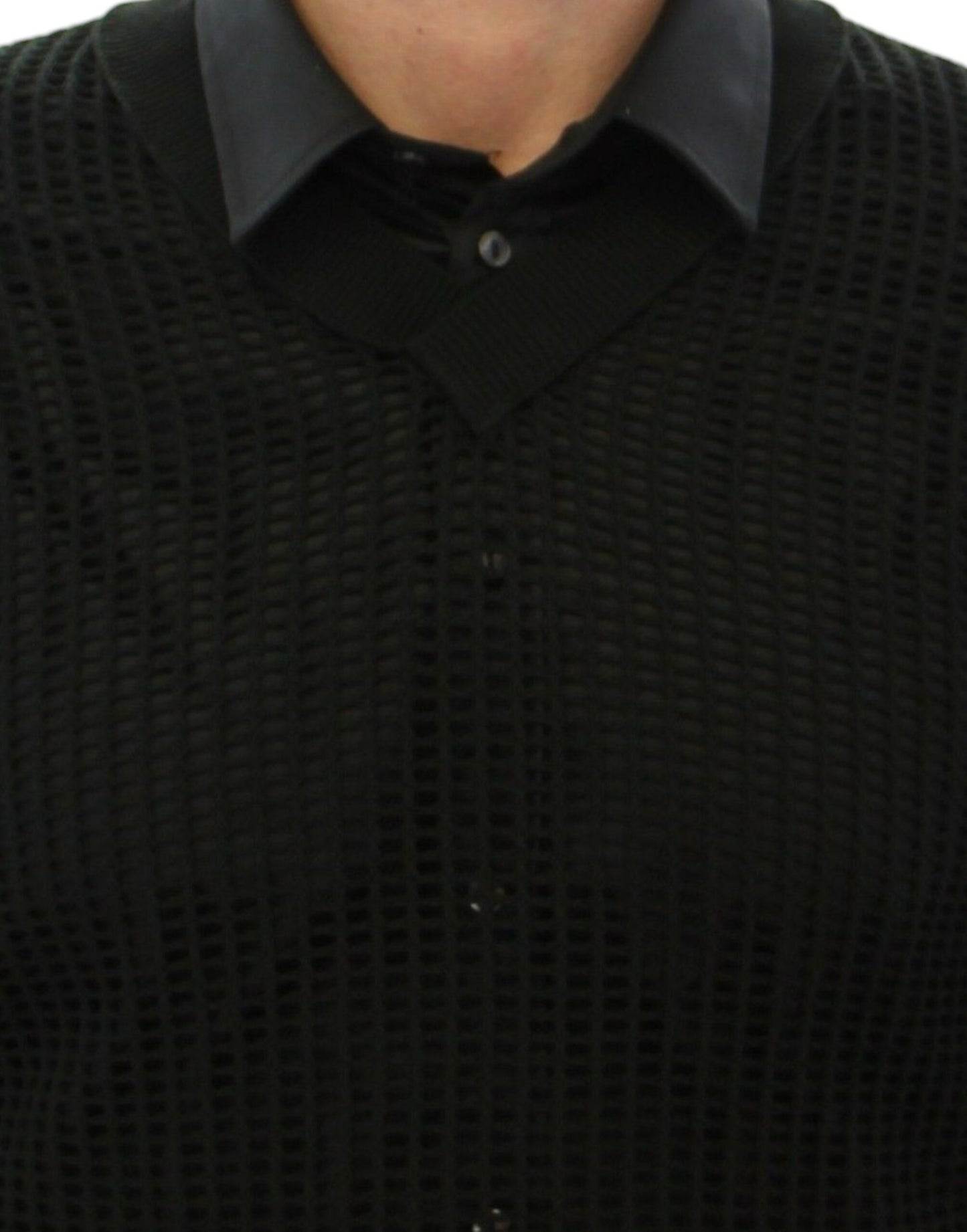 Elegante suéter de punto verde oscuro con cuello en V