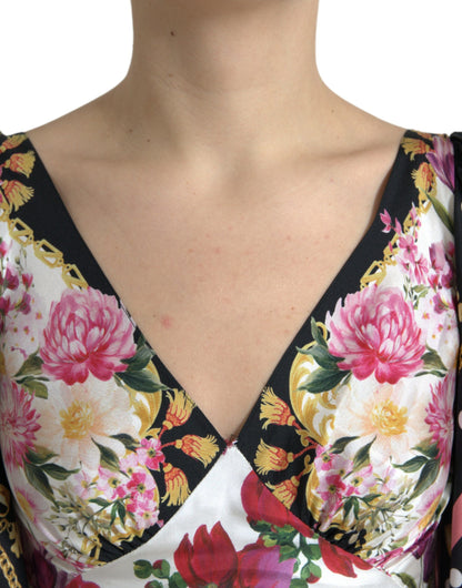 Elegante vestido largo de seda floral