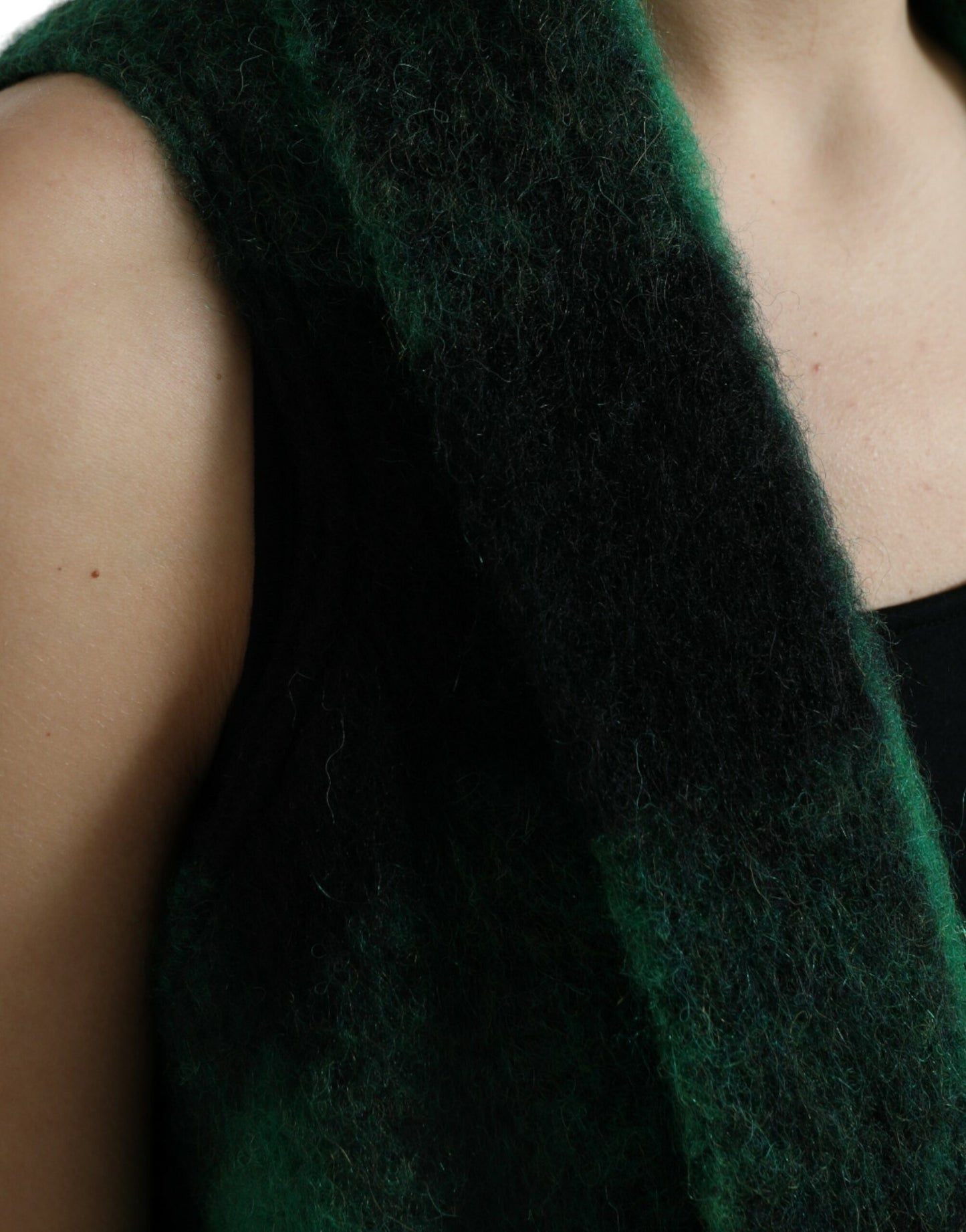 Chaqueta tipo poncho a cuadros elegante