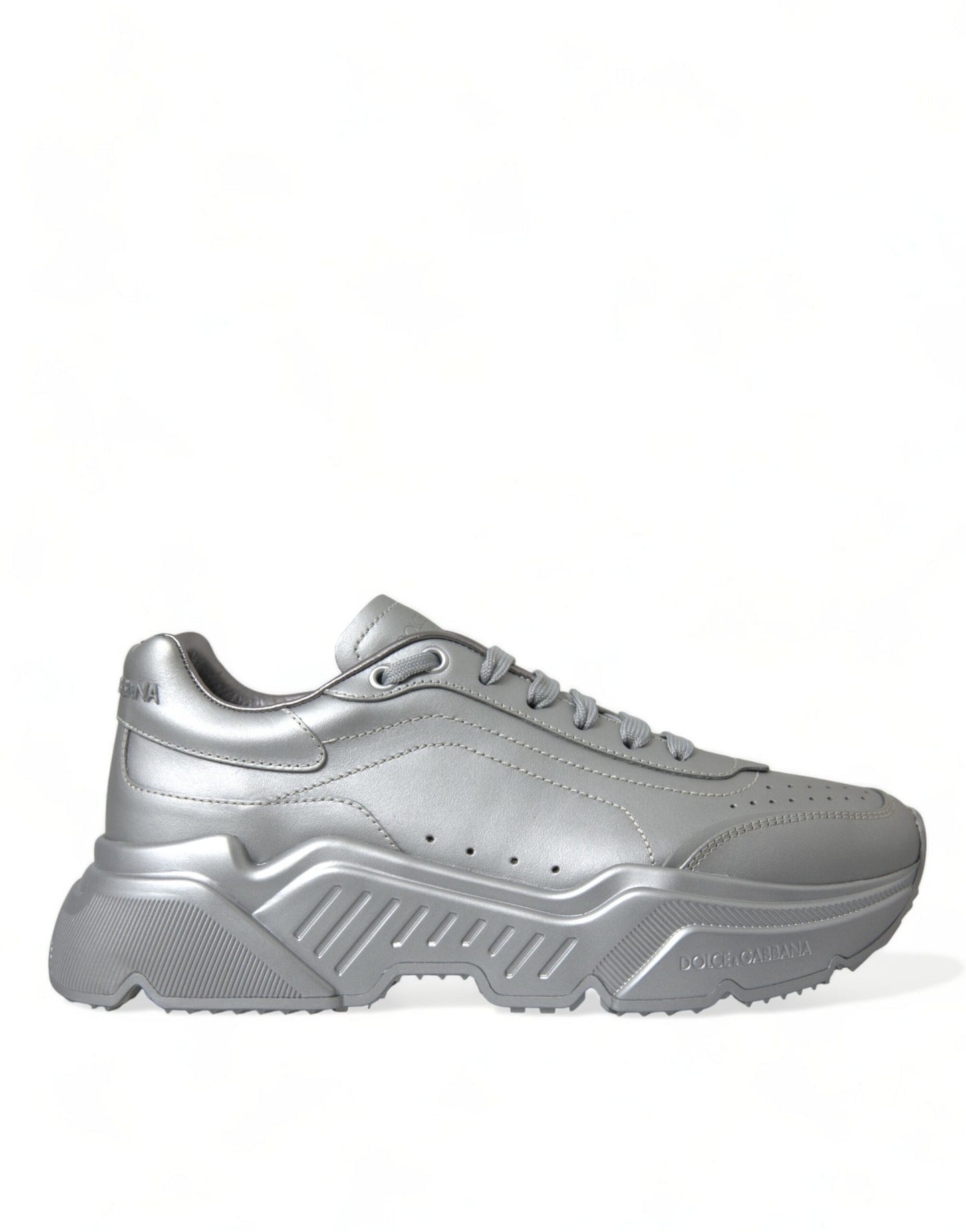 Elegantes zapatillas deportivas de piel de becerro plateada