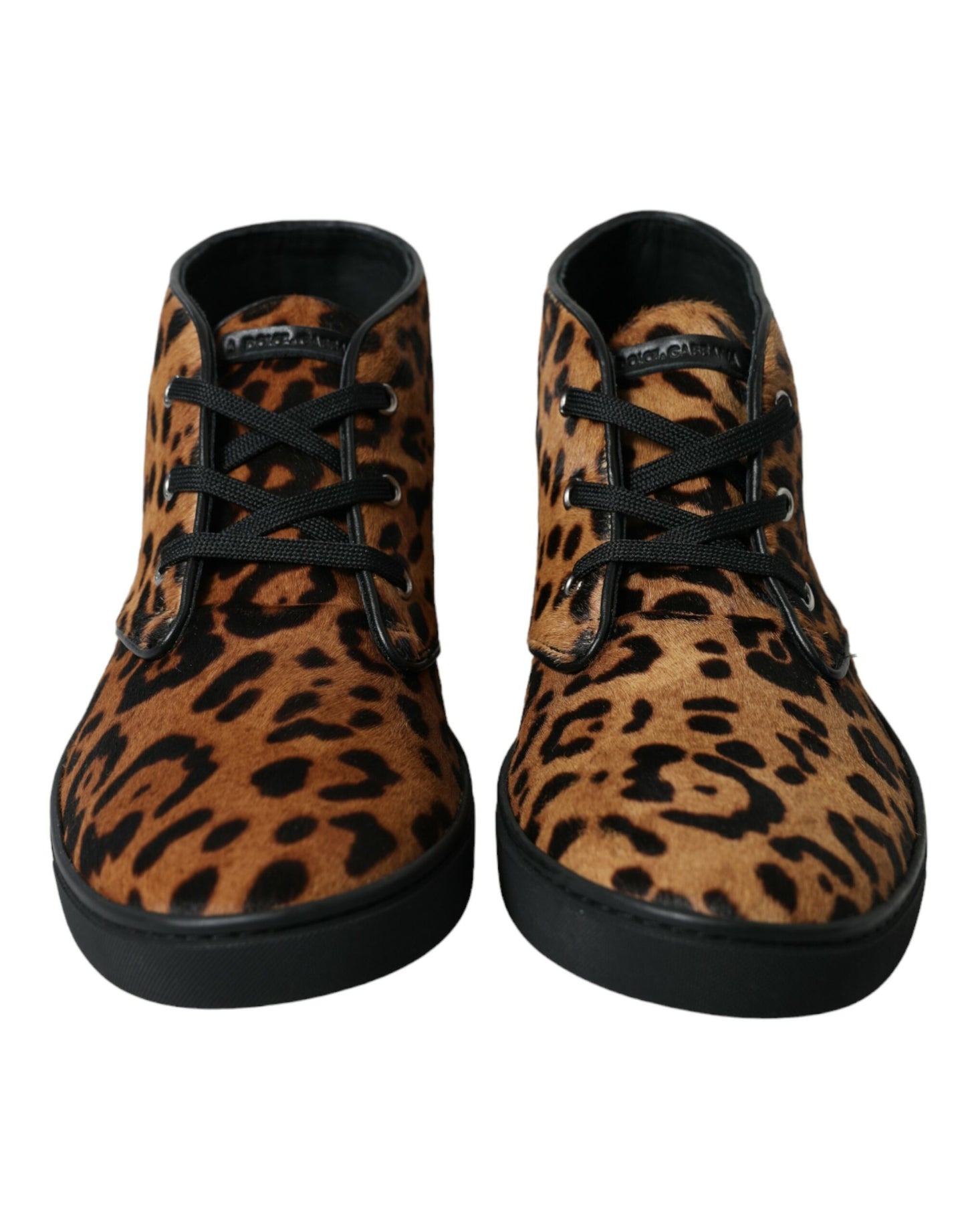Elegantes zapatillas de caña media con estampado de leopardo