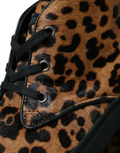 Elegantes zapatillas de caña media con estampado de leopardo