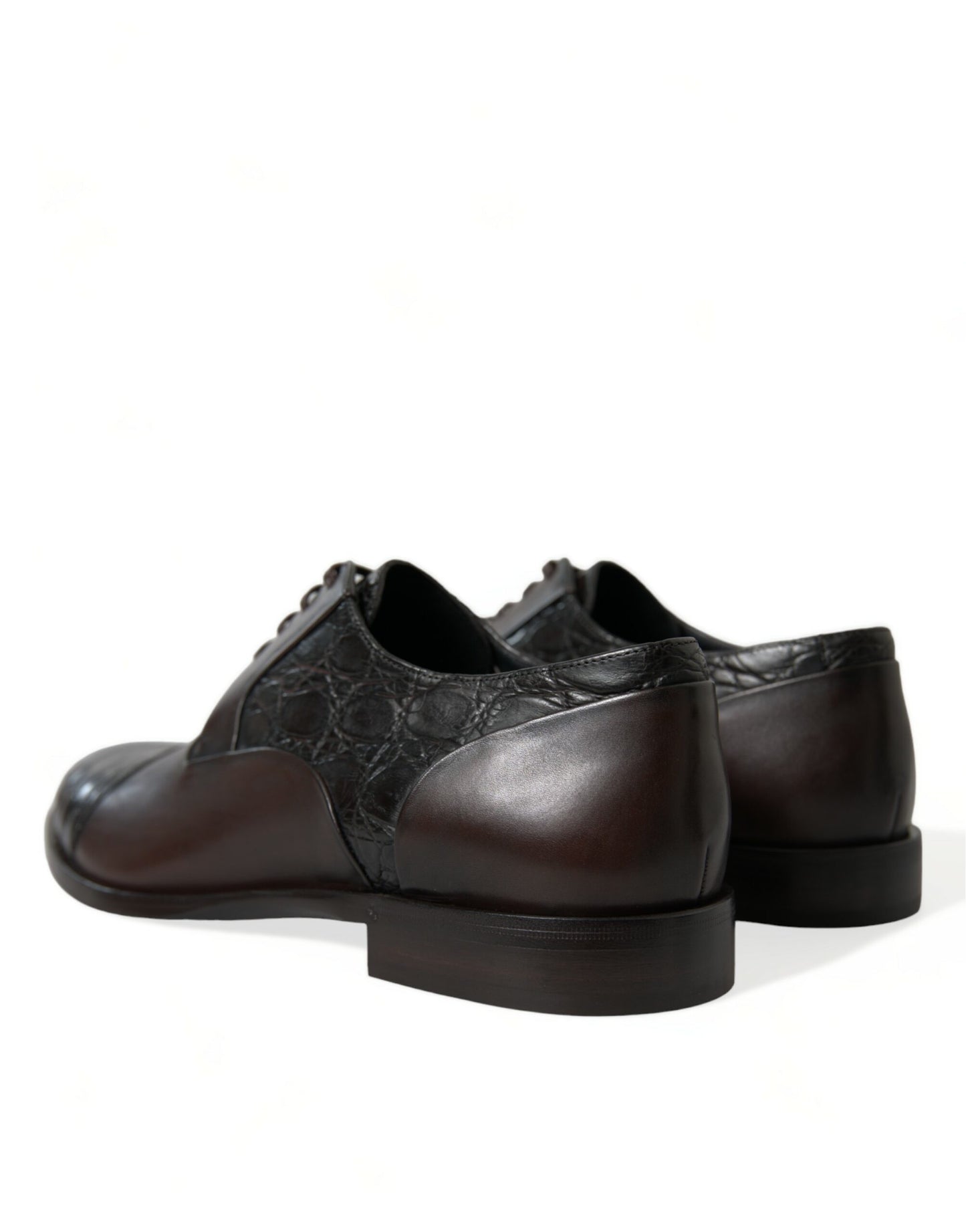 Elegantes zapatos de vestir Derby formales marrones