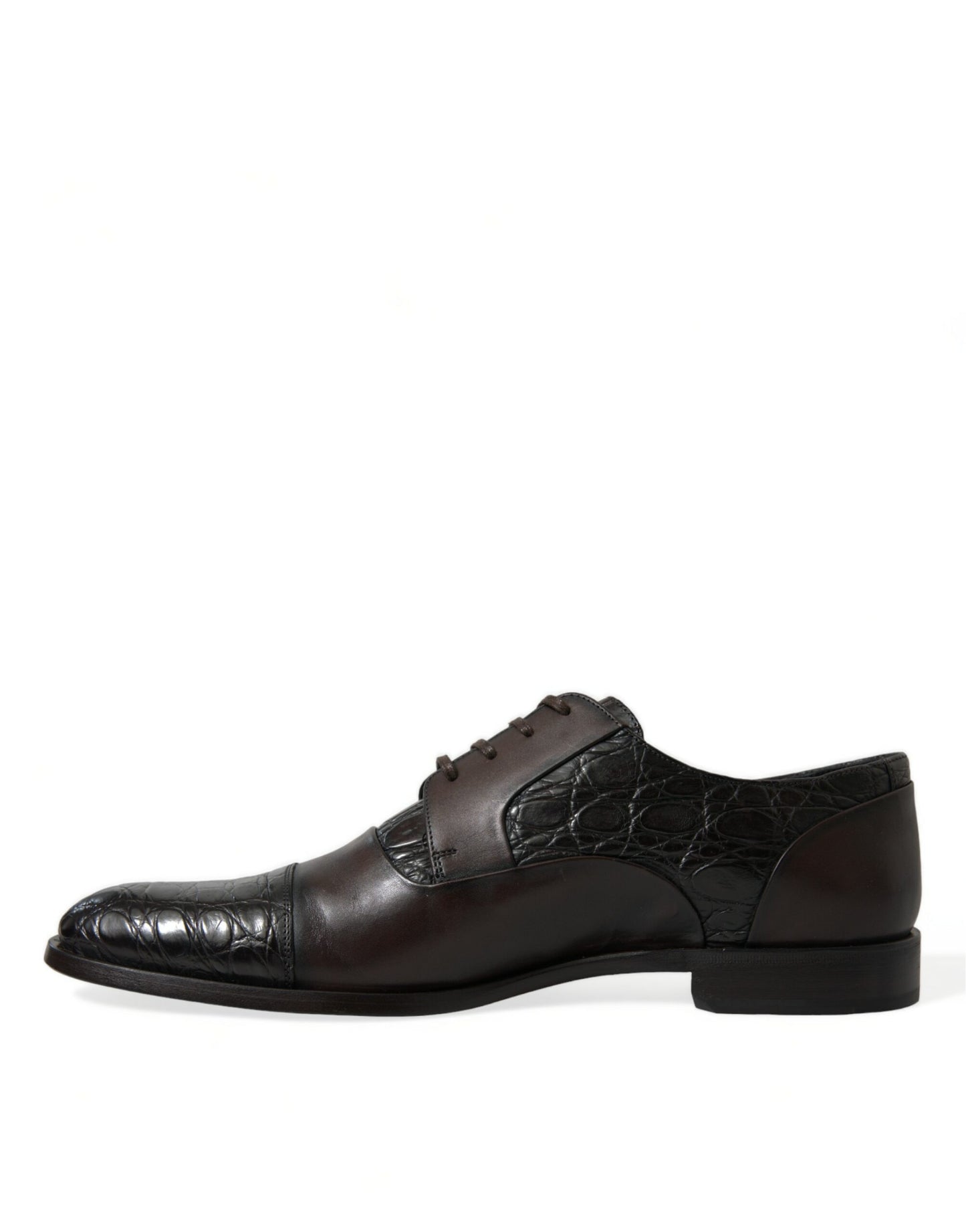 Elegantes zapatos de vestir Derby formales marrones
