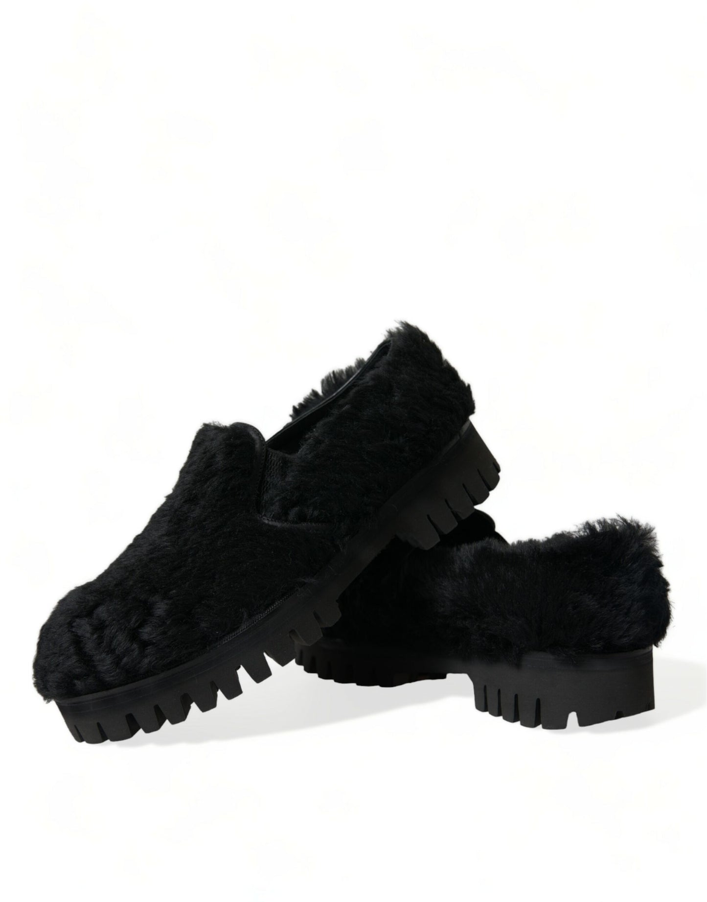 Elegantes mocasines negros de piel para hombre