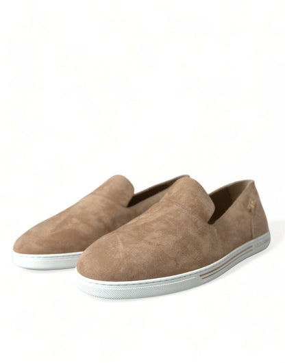 Elegantes mocasines de piel beige