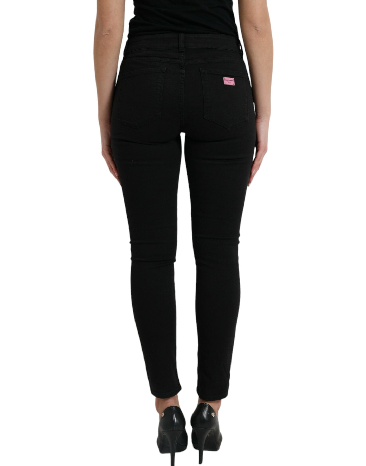 Elegantes jeans negros elásticos de cintura media