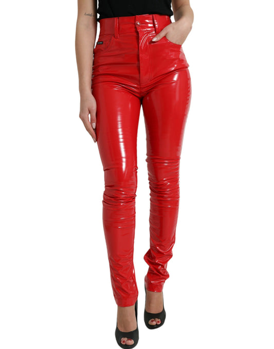 Pantalones pitillo rojos de cintura alta: elegantes y chic