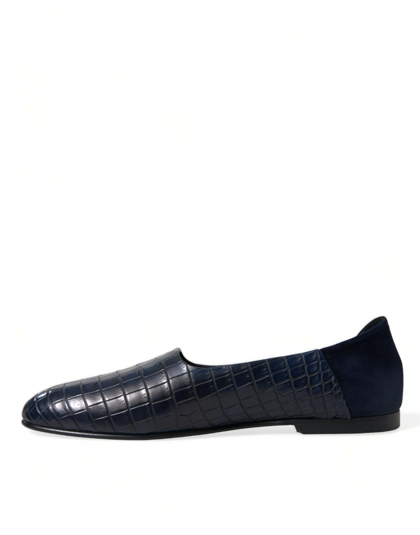 Elegantes mocasines de piel de cocodrilo azul