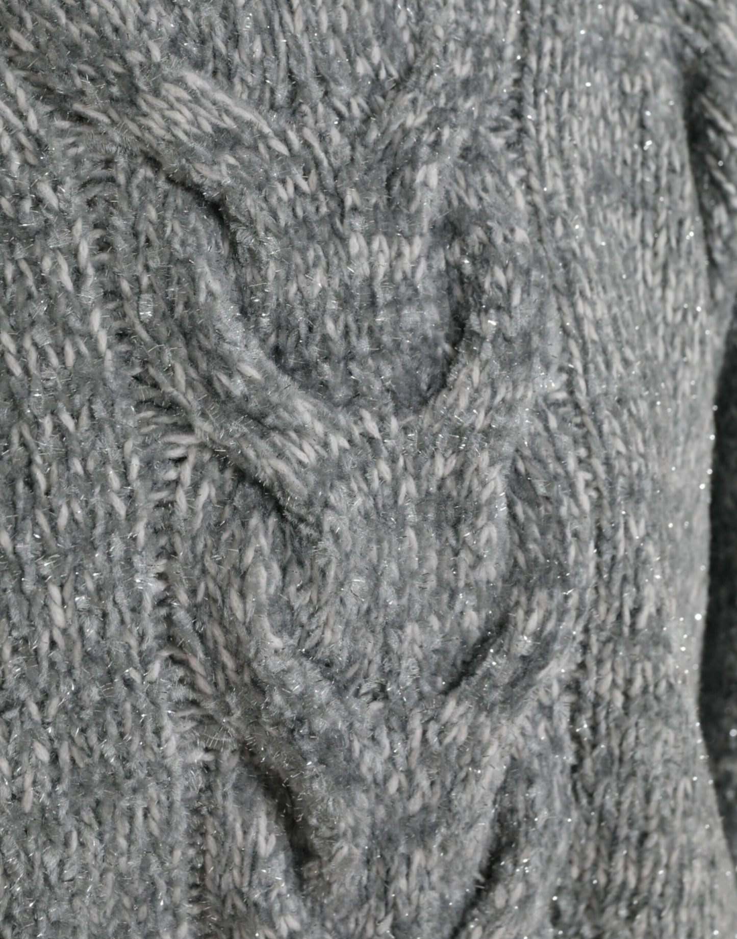 Elegante jersey de cuello alto en mezcla de cachemira gris