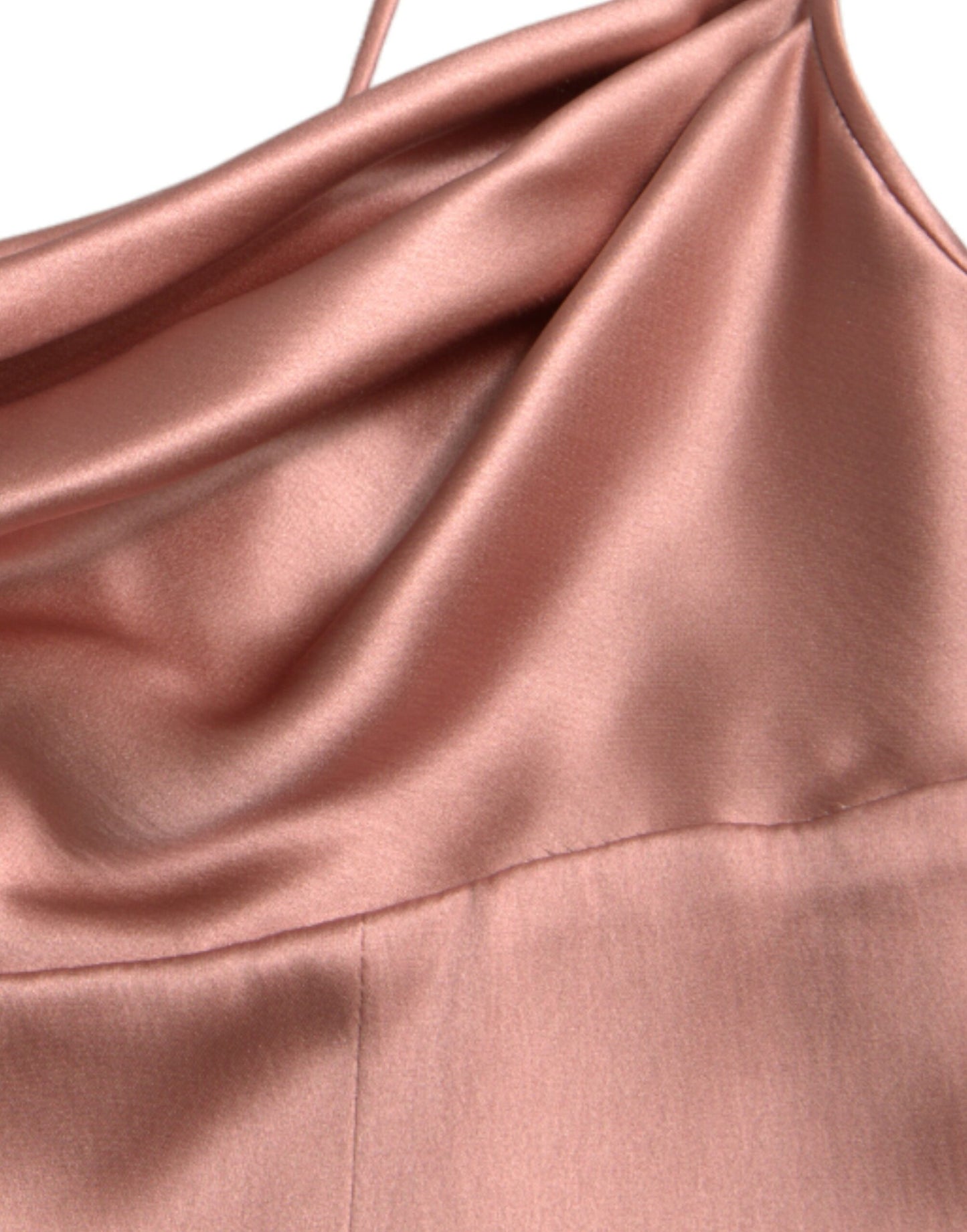 Elegante vestido largo de seda en color rosa