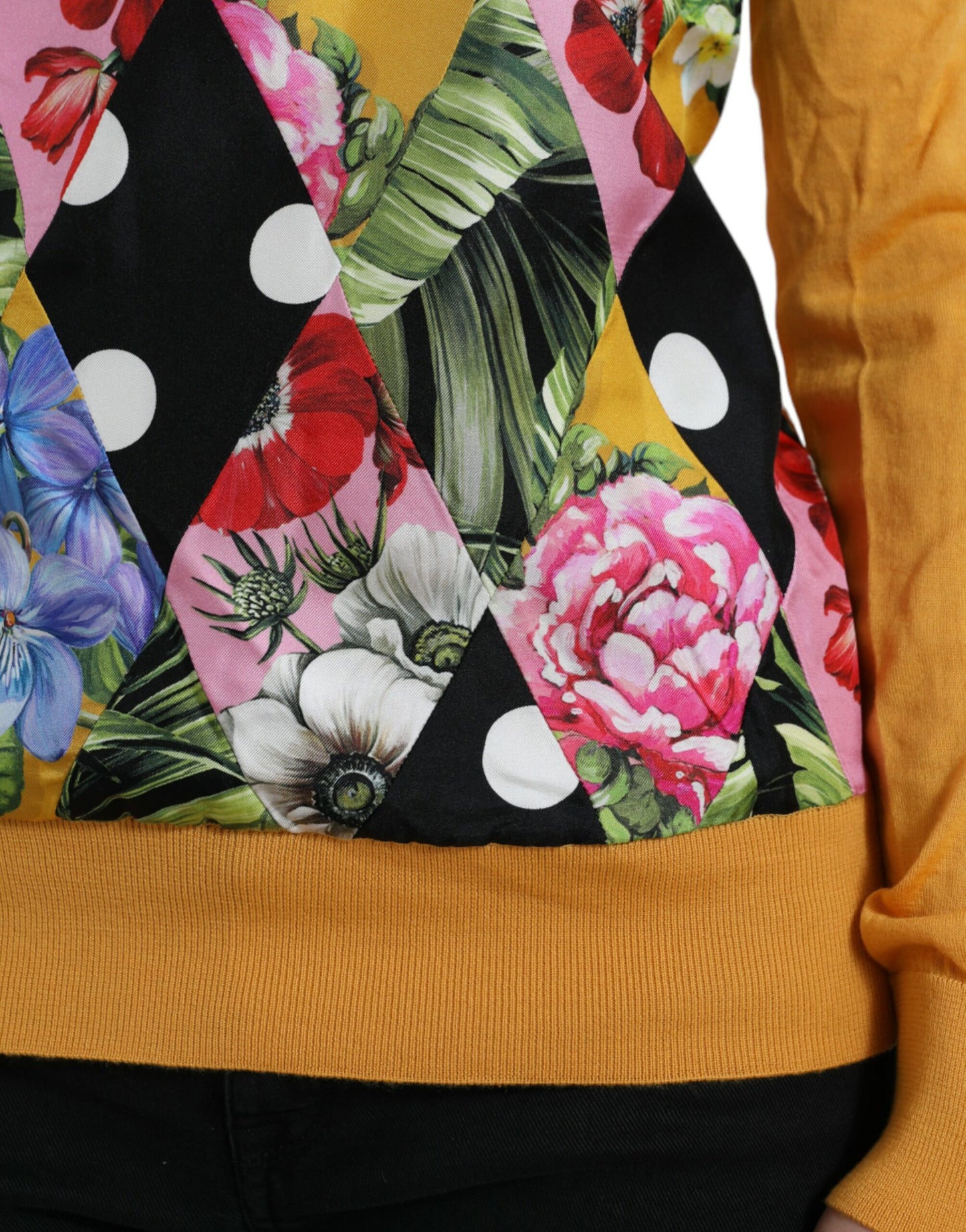 Elegante suéter de mezcla de seda con diseño henley y patchwork