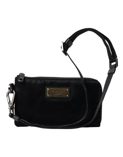 Elegante bolsa de nailon y cuero negro