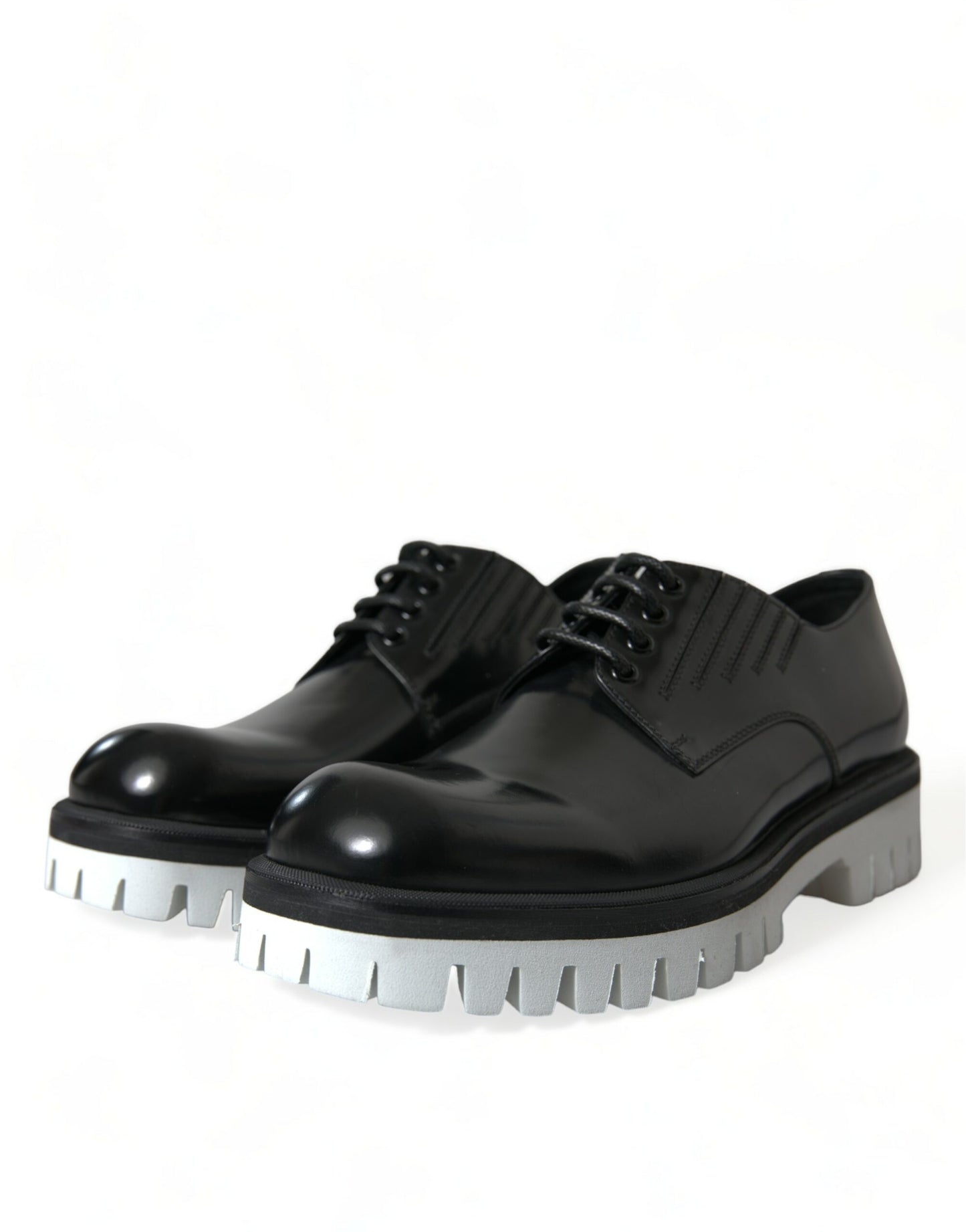 Sofisticados zapatos Derby de cuero blanco y negro