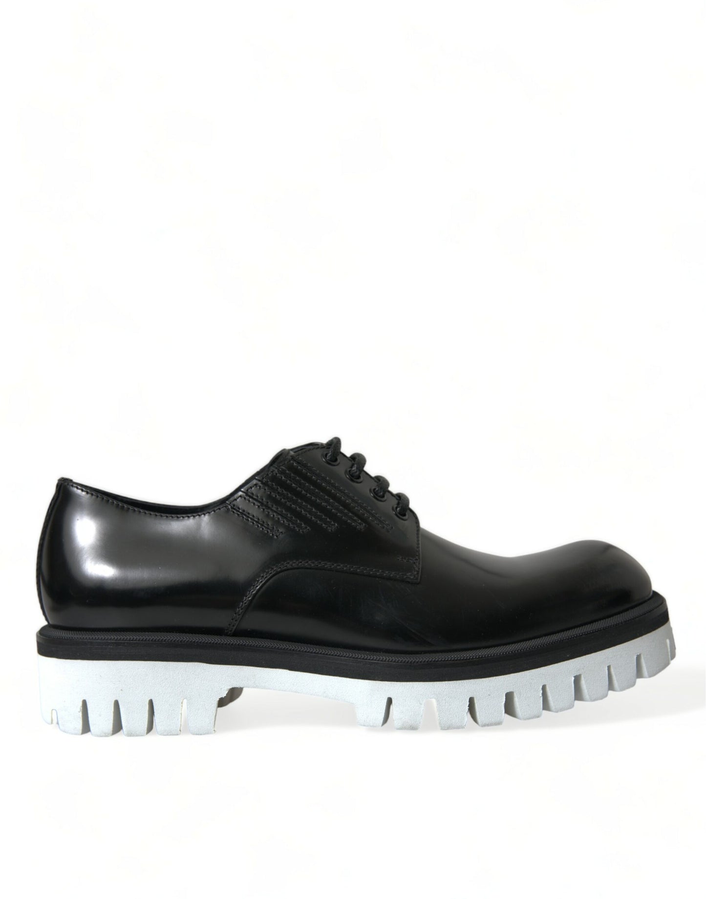 Sofisticados zapatos Derby de cuero blanco y negro