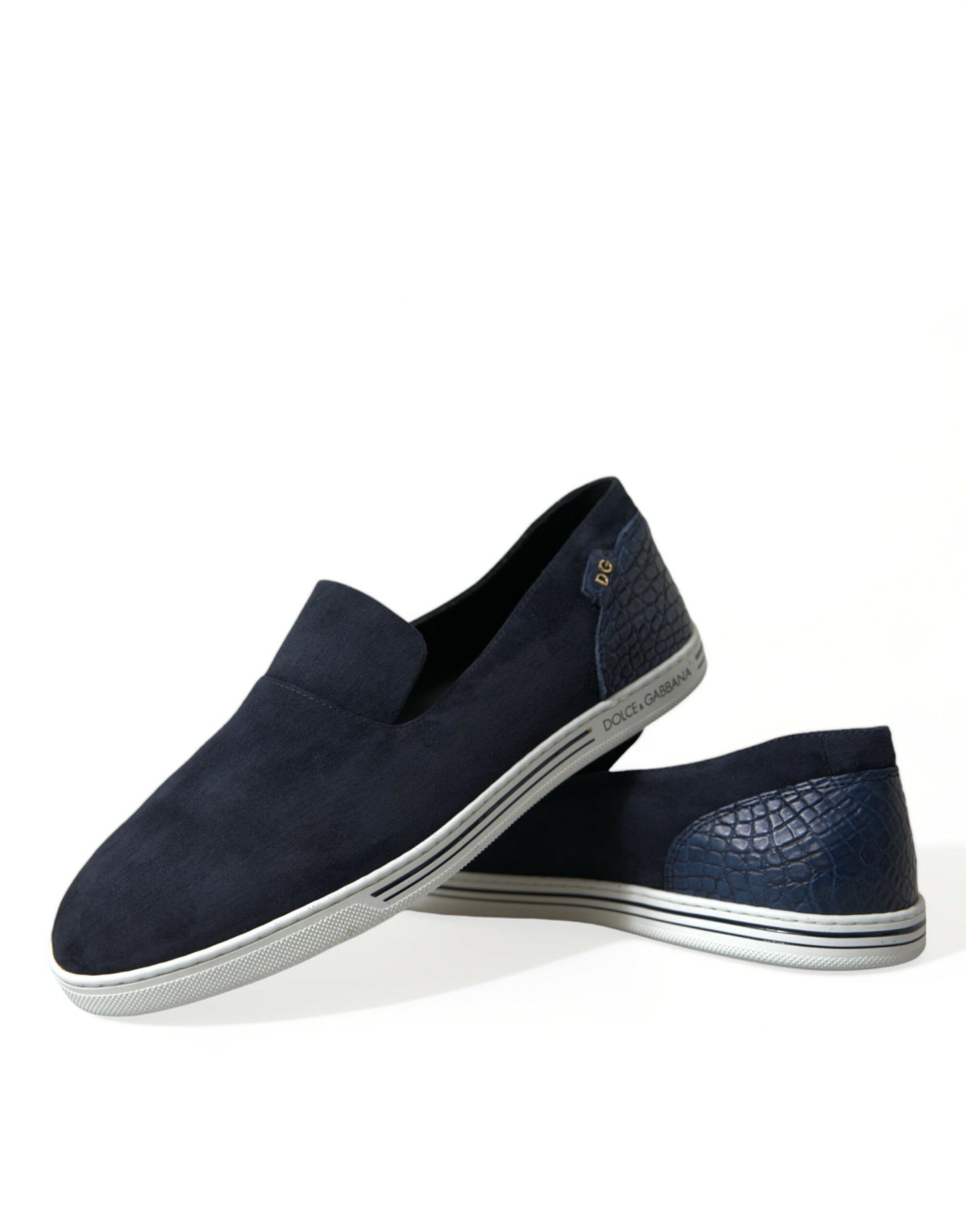 Elegantes mocasines de piel de ante azul