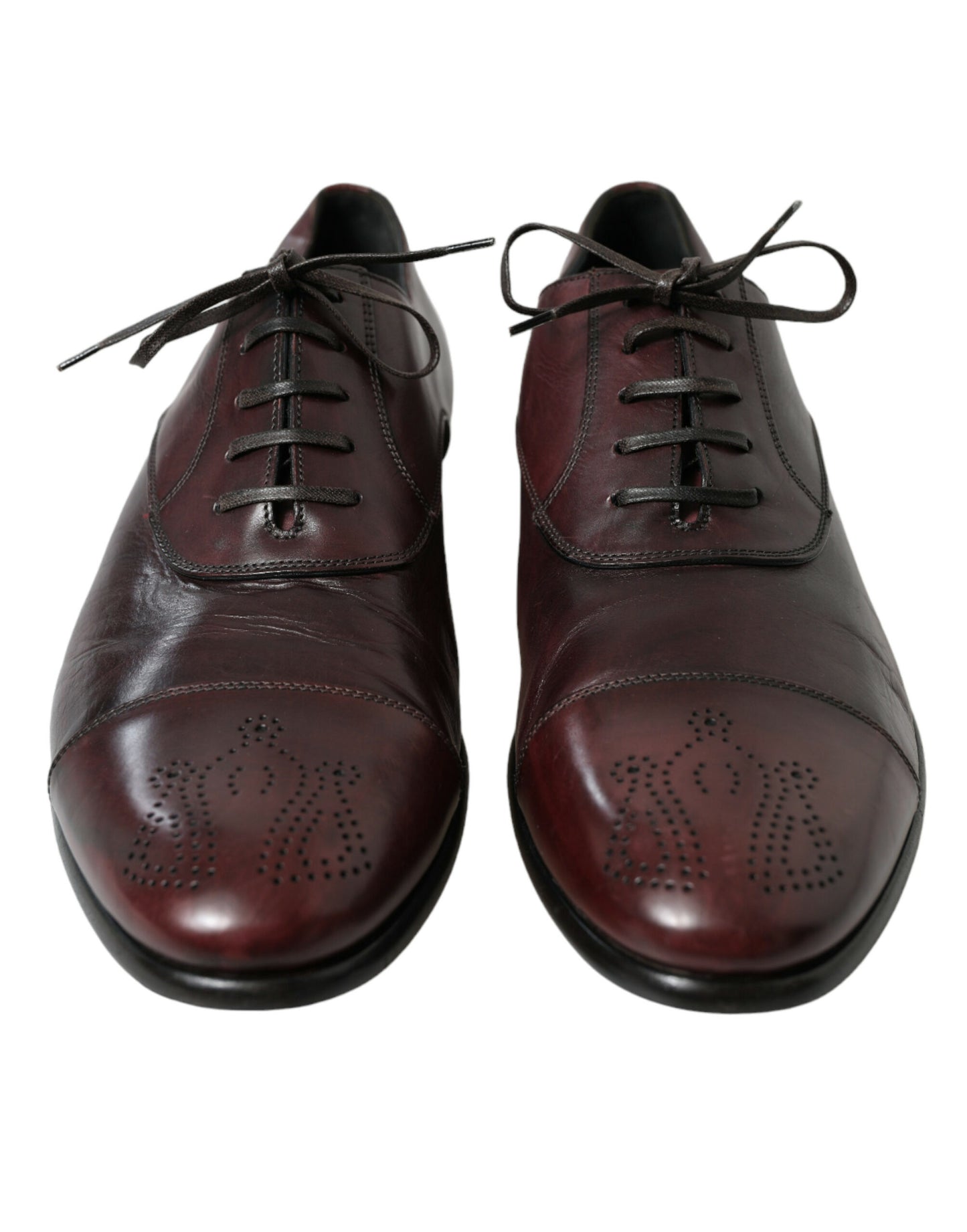 Elegantes zapatos Derby de piel burdeos