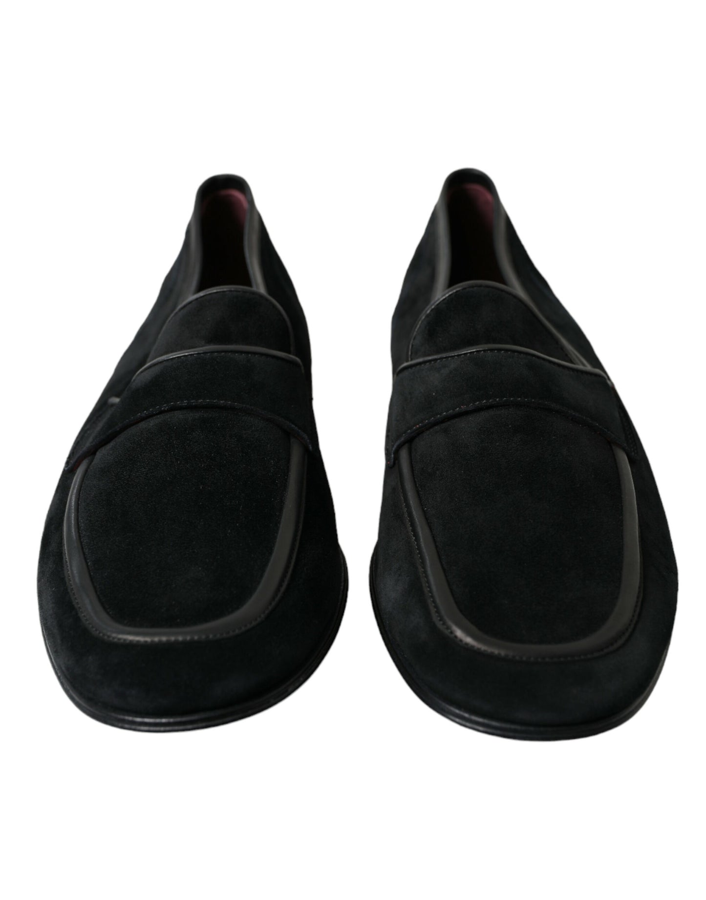 Elegantes mocasines negros de terciopelo para hombre