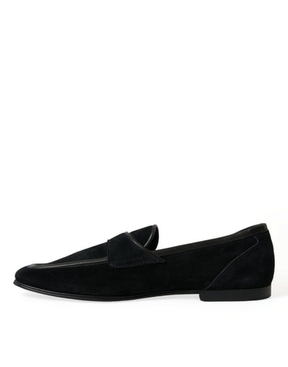 Elegantes mocasines negros de terciopelo para hombre