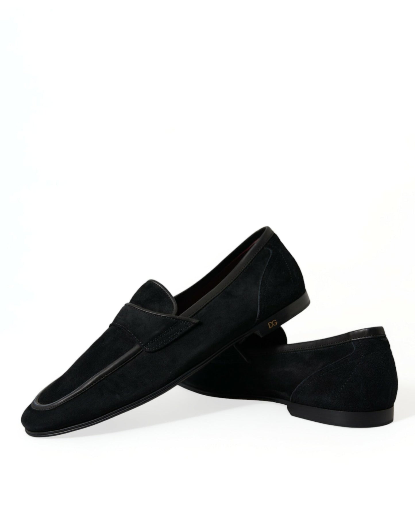 Elegantes mocasines negros de terciopelo para hombre