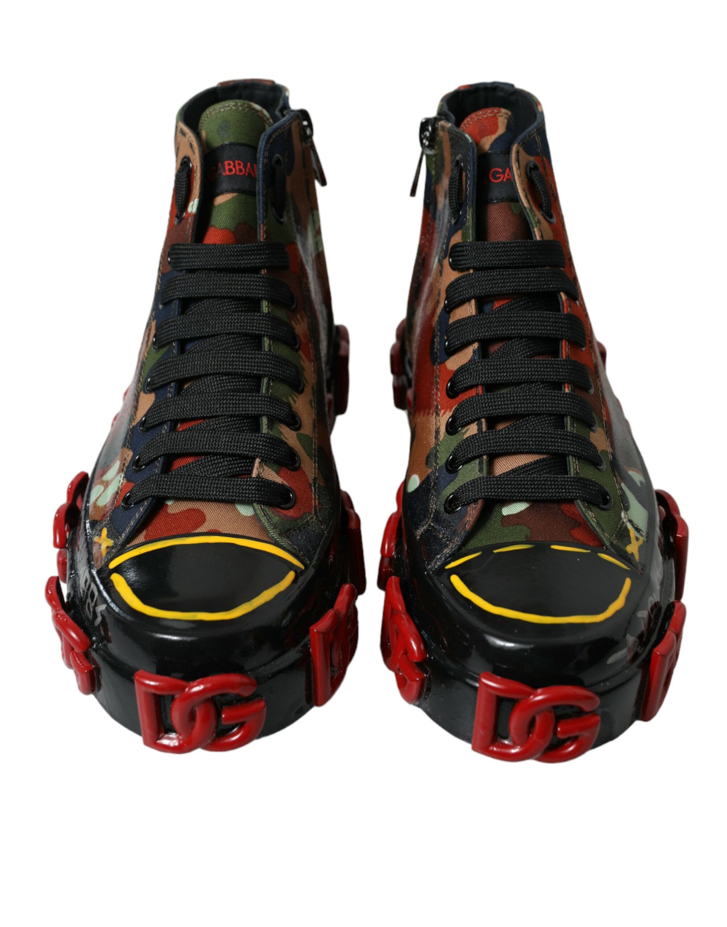 Zapatillas altas multicolores con un toque de lujo