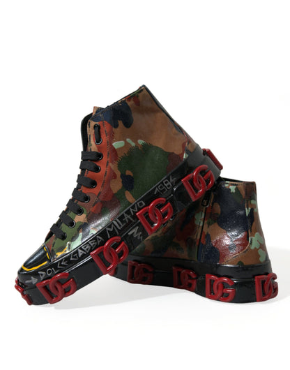 Zapatillas altas multicolores con un toque de lujo
