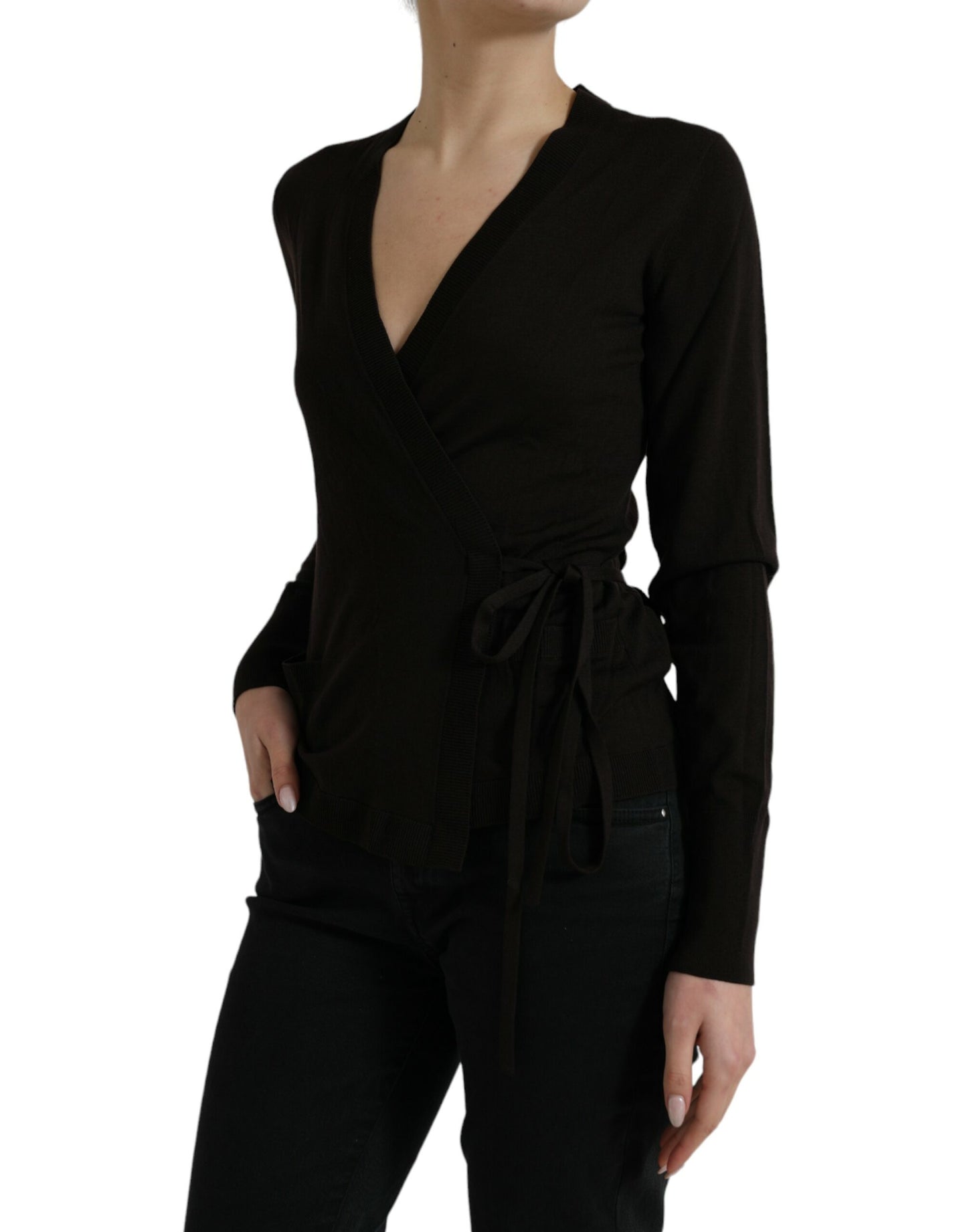 Elegante cárdigan negro de lana virgen