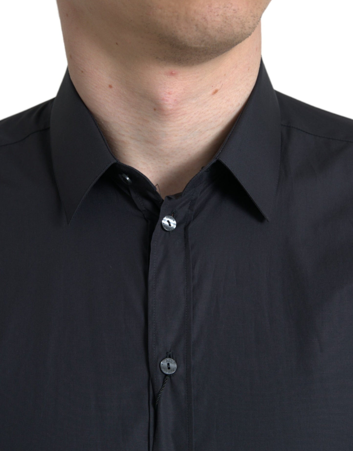 Camisa de vestir elegante azul marino de corte entallado