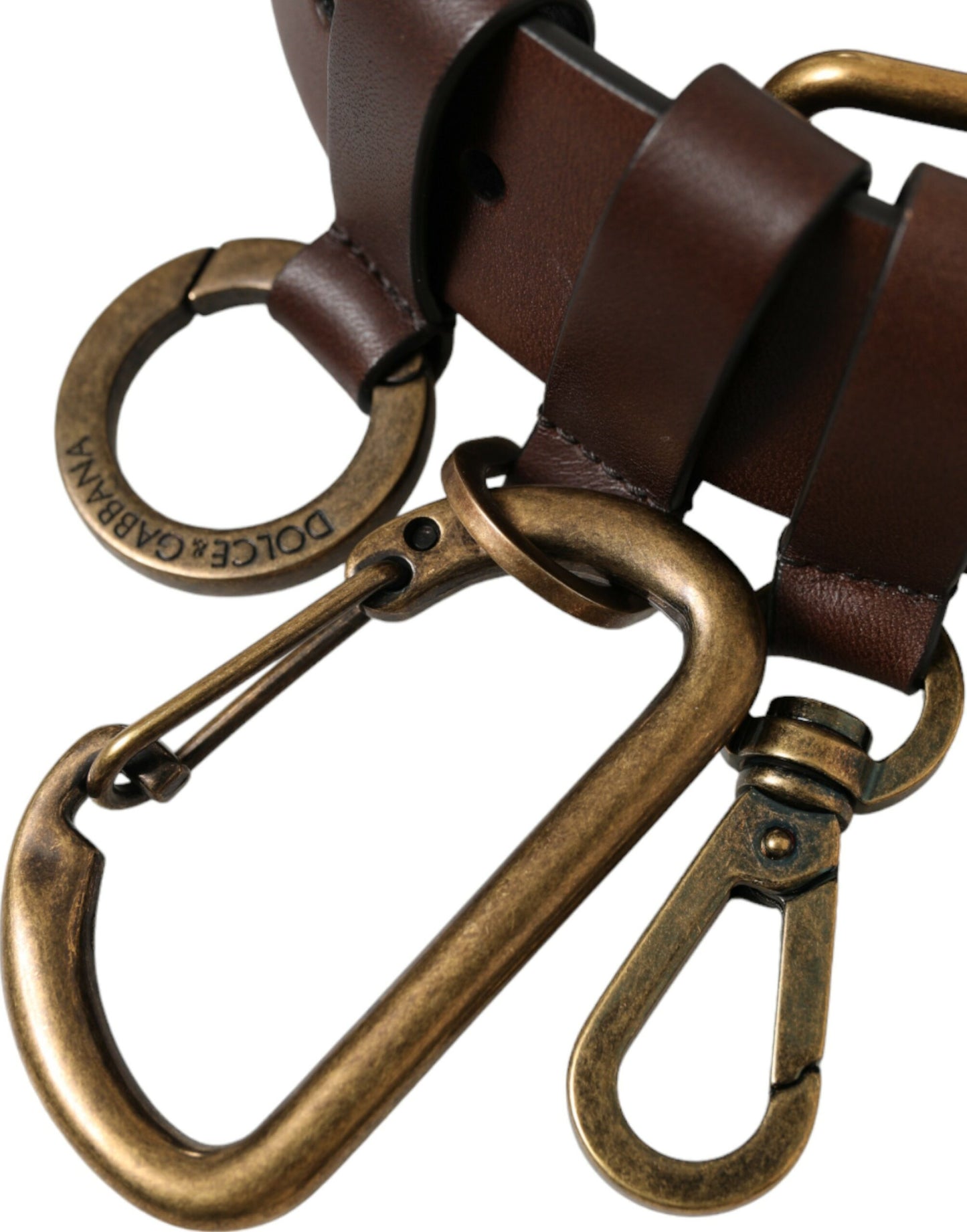 Elegante cinturón de piel de becerro marrón: un accesorio atemporal