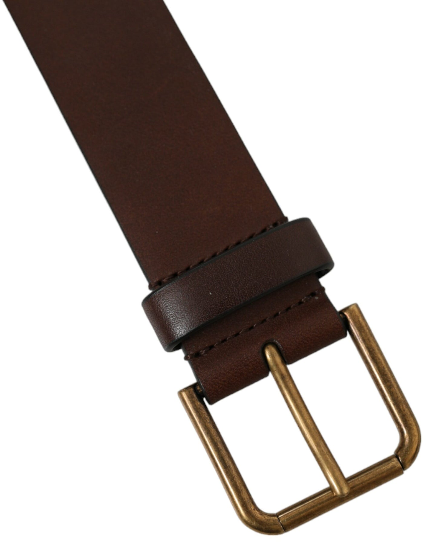 Elegante cinturón de piel de becerro marrón: un accesorio atemporal