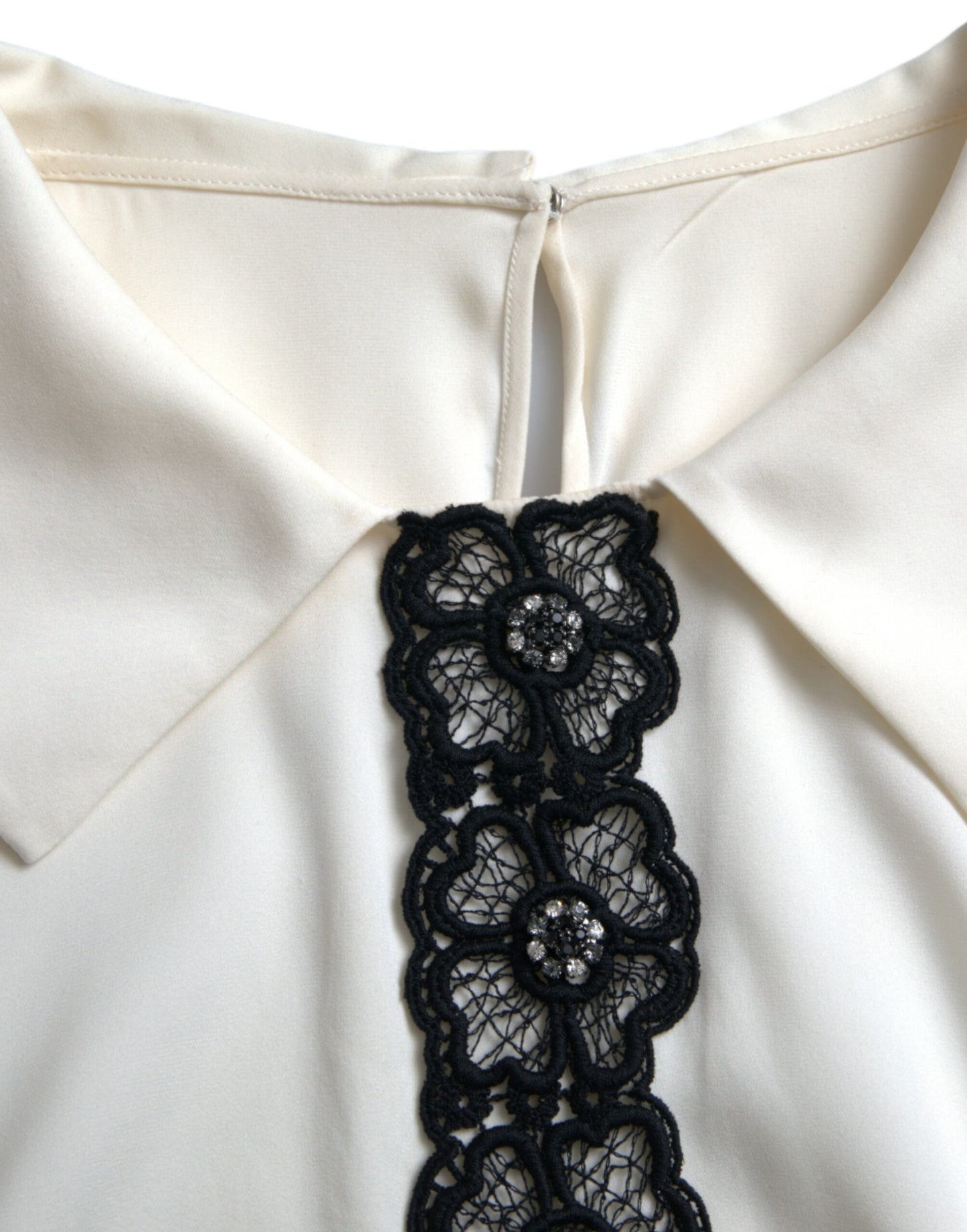 Off White Silk Lace Trim Short Sleeves Top