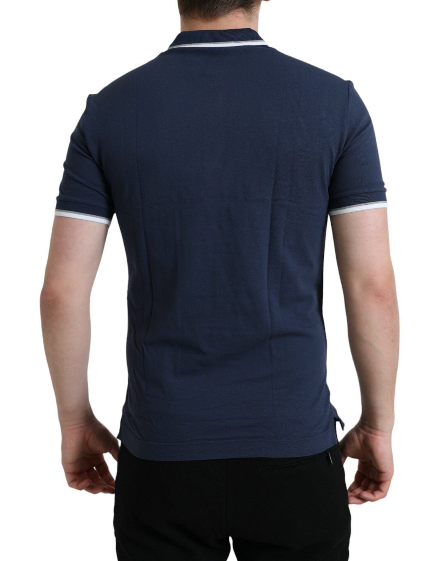 Elegante polo con corona bordada