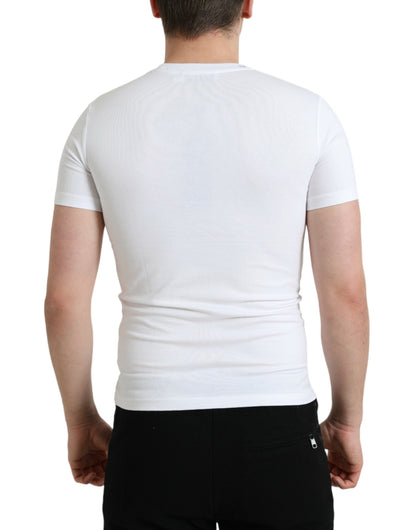 Elegante camiseta blanca de cuello redondo con logotipo
