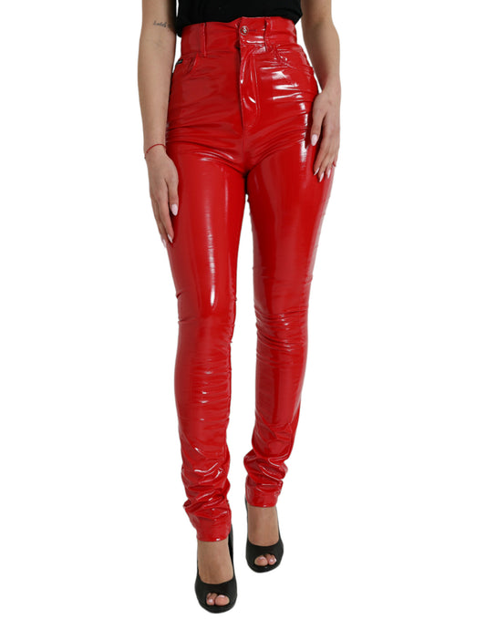 Pantalones pitillo de cintura alta rojos y elegantes