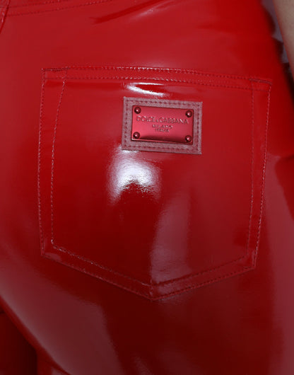 Pantalones pitillo de cintura alta rojos y elegantes