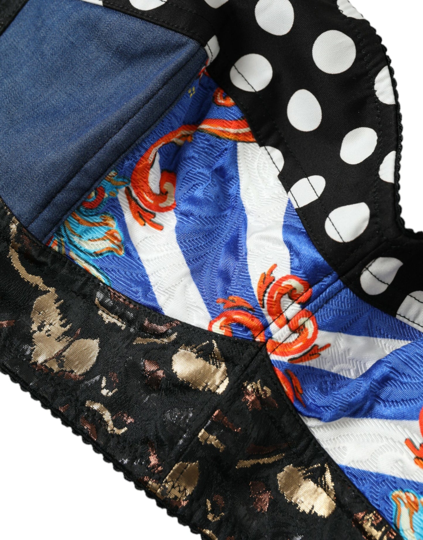 Top corto con corpiño y patchwork floral