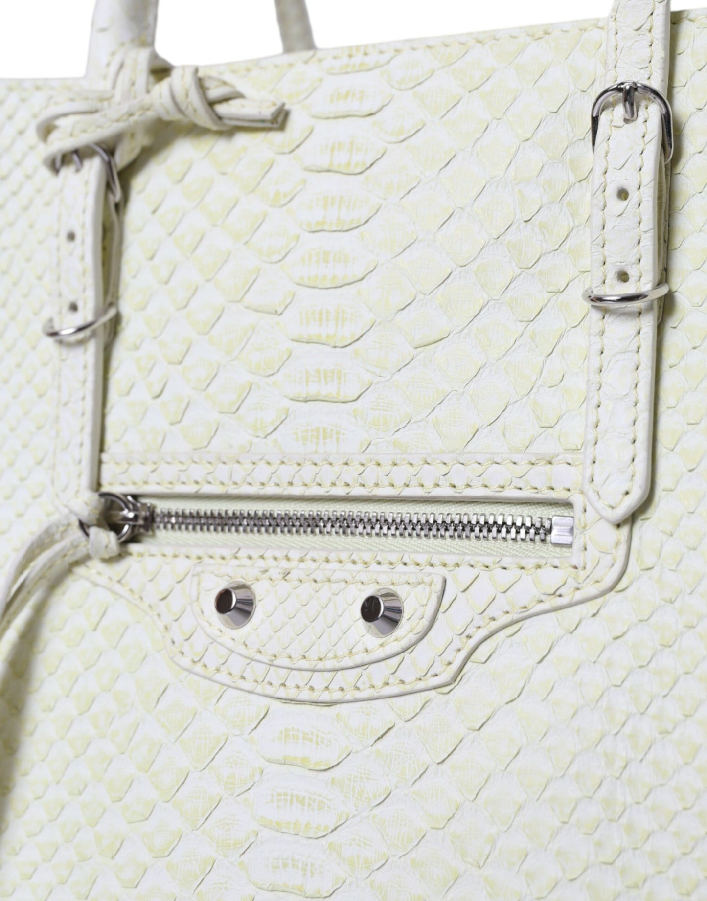 Bolso elegante de piel de pitón en blanco y amarillo