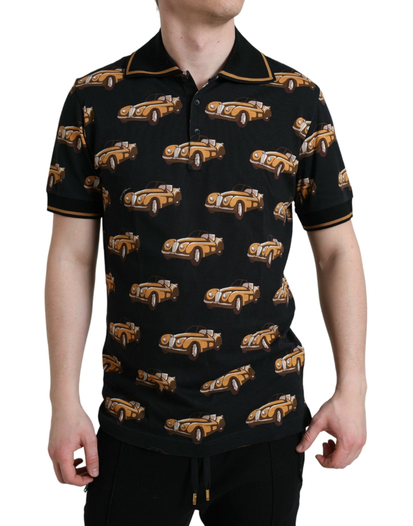 Polo de manga corta con estampado de coche negro