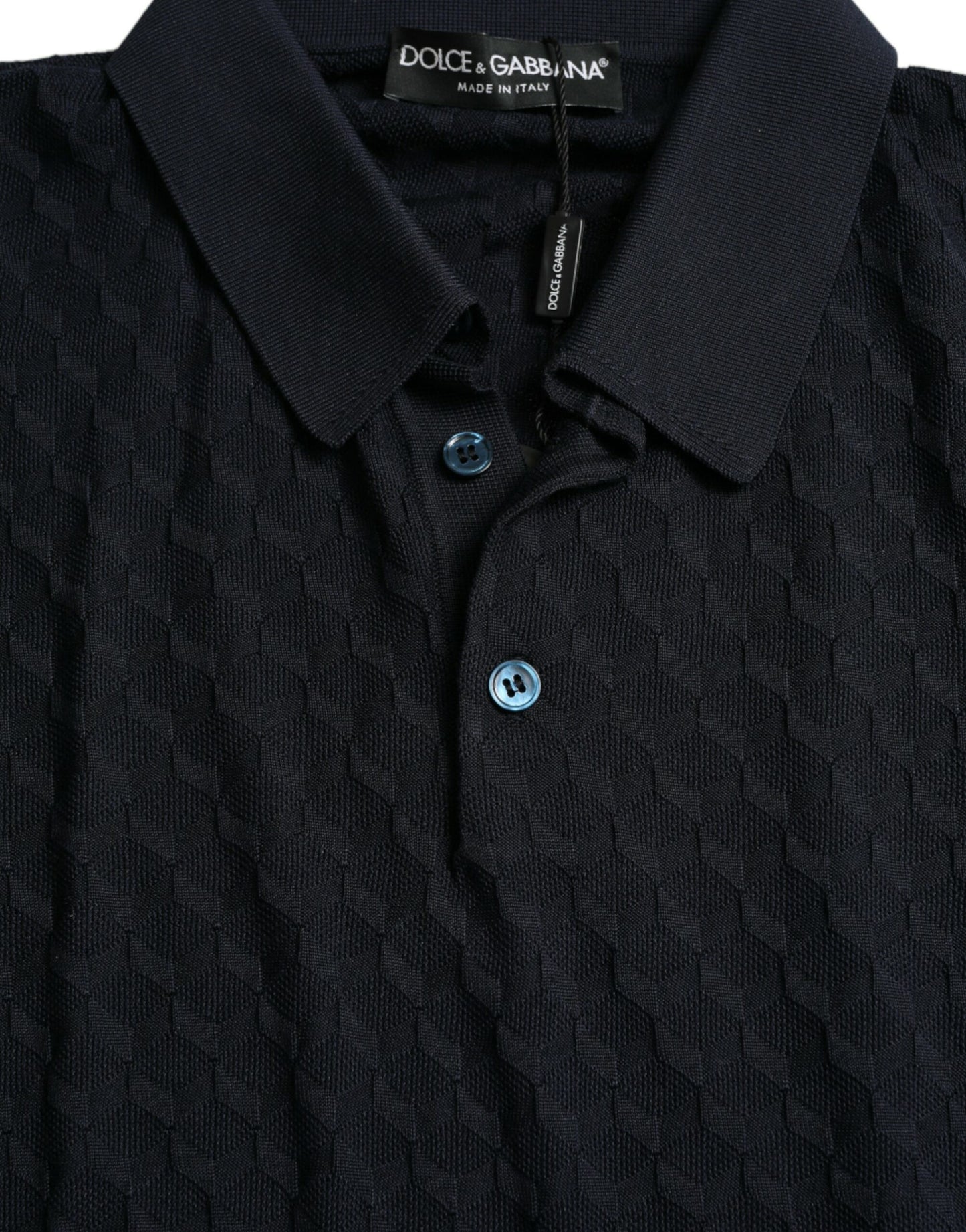 Camiseta polo de manga corta con cuello azul oscuro