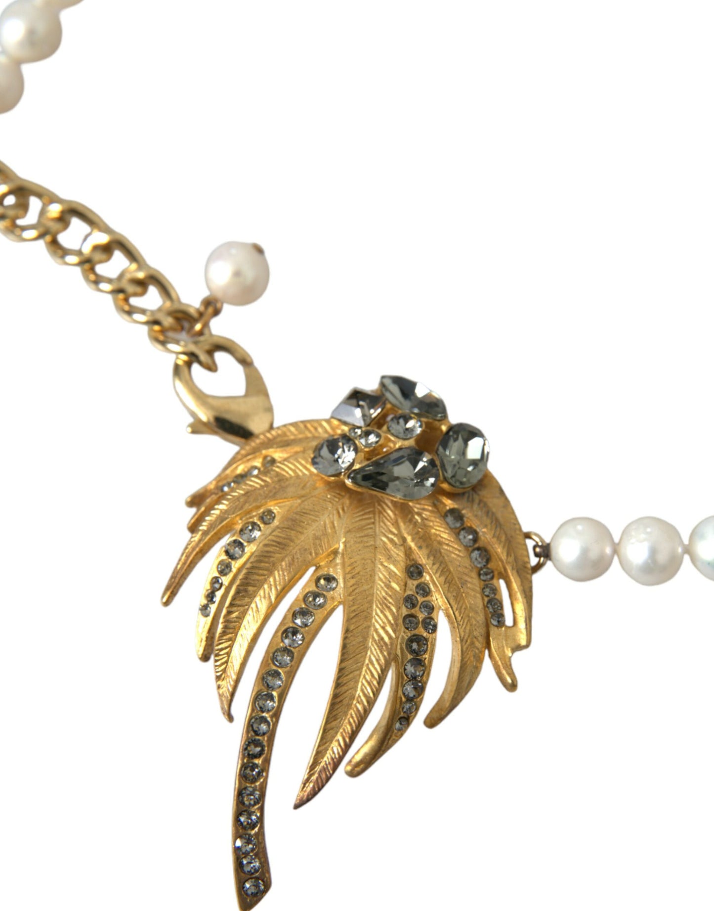Collar con colgante de árbol de perlas de cristal y latón dorado