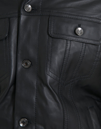 Chaqueta de motociclista con cuello de piel de cuero negro