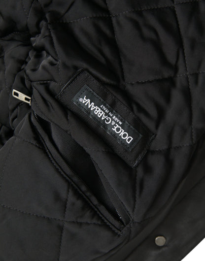 Chaqueta de motociclista con cuello de piel de cuero negro