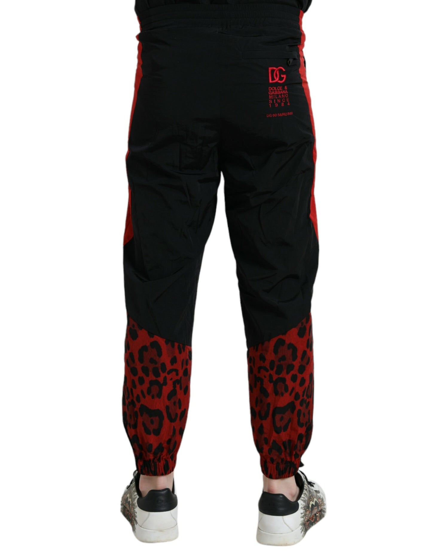 Pantalones deportivos de nailon con estampado de leopardo en negro y rojo