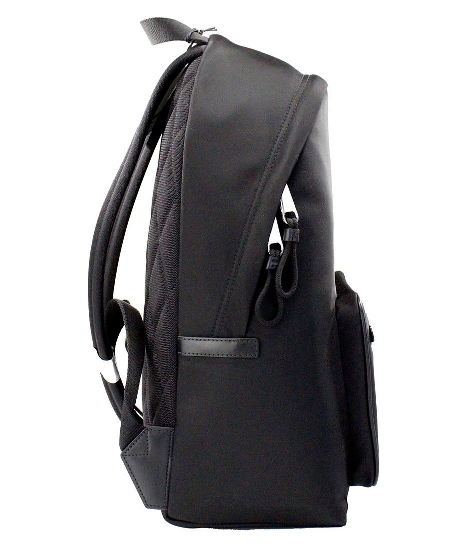 Mochila de hombro de nailon negro con sello de la marca Abbeydale