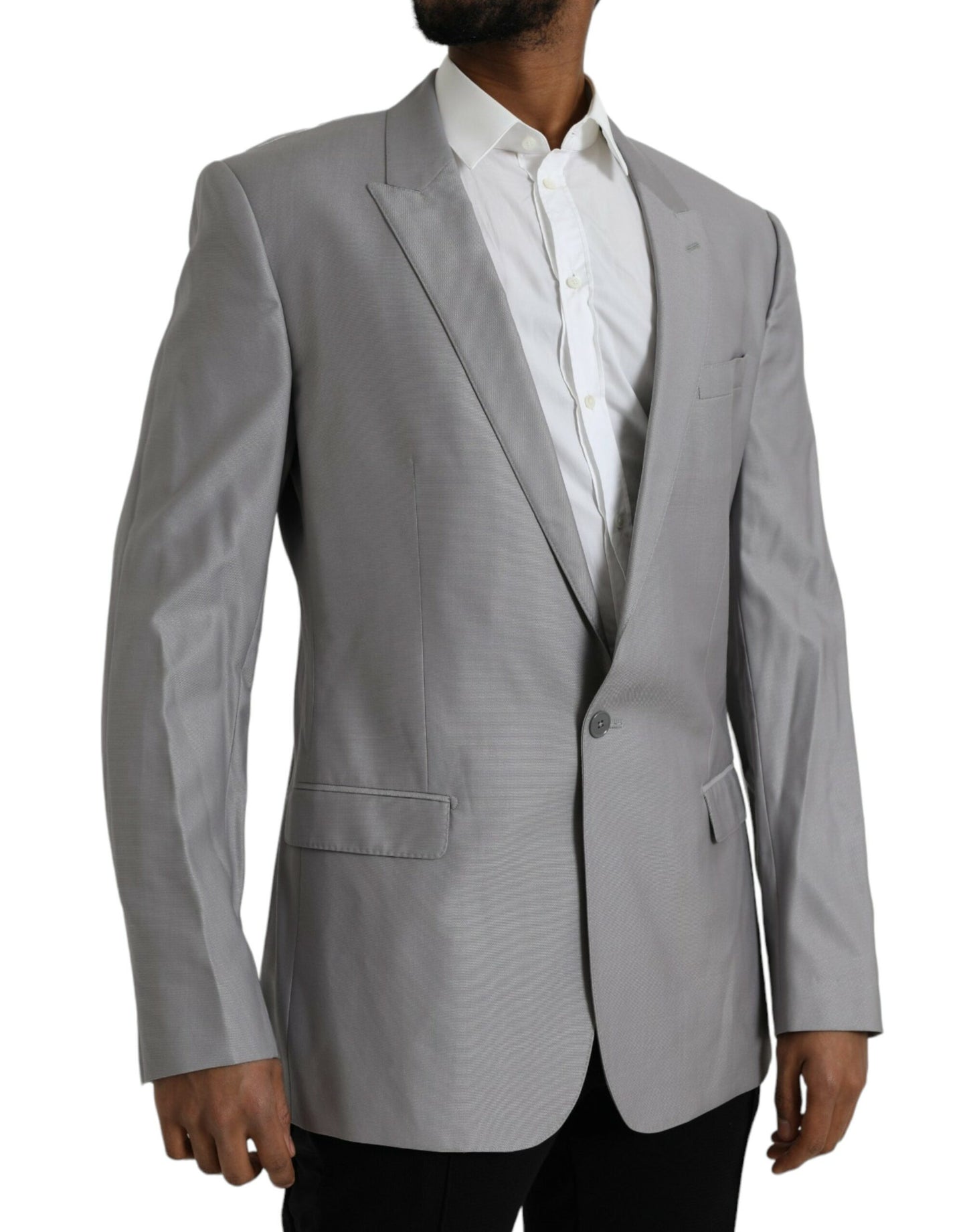 Blazer de lana gris con botonadura sencilla