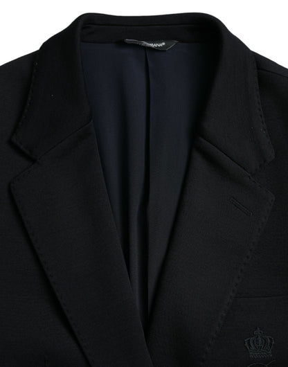 Blazer de lana negra con muesca y botonadura sencilla