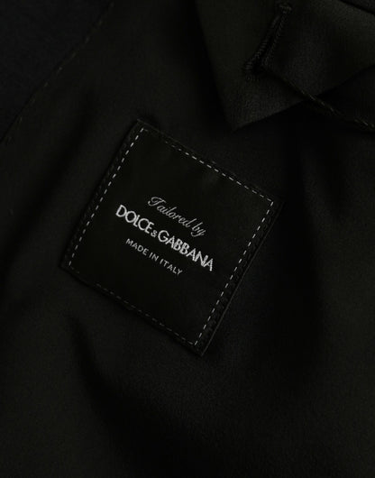 Blazer de lana negra con muesca y botonadura sencilla