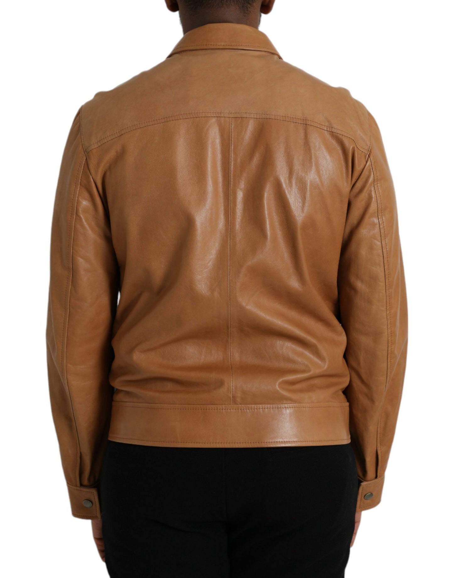 Chaqueta tipo blusón de piel de cordero marrón con cremallera completa