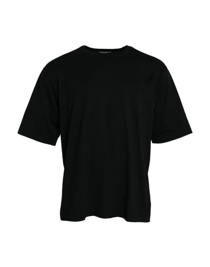 Camiseta de manga corta con cuello redondo y logo negro en relieve
