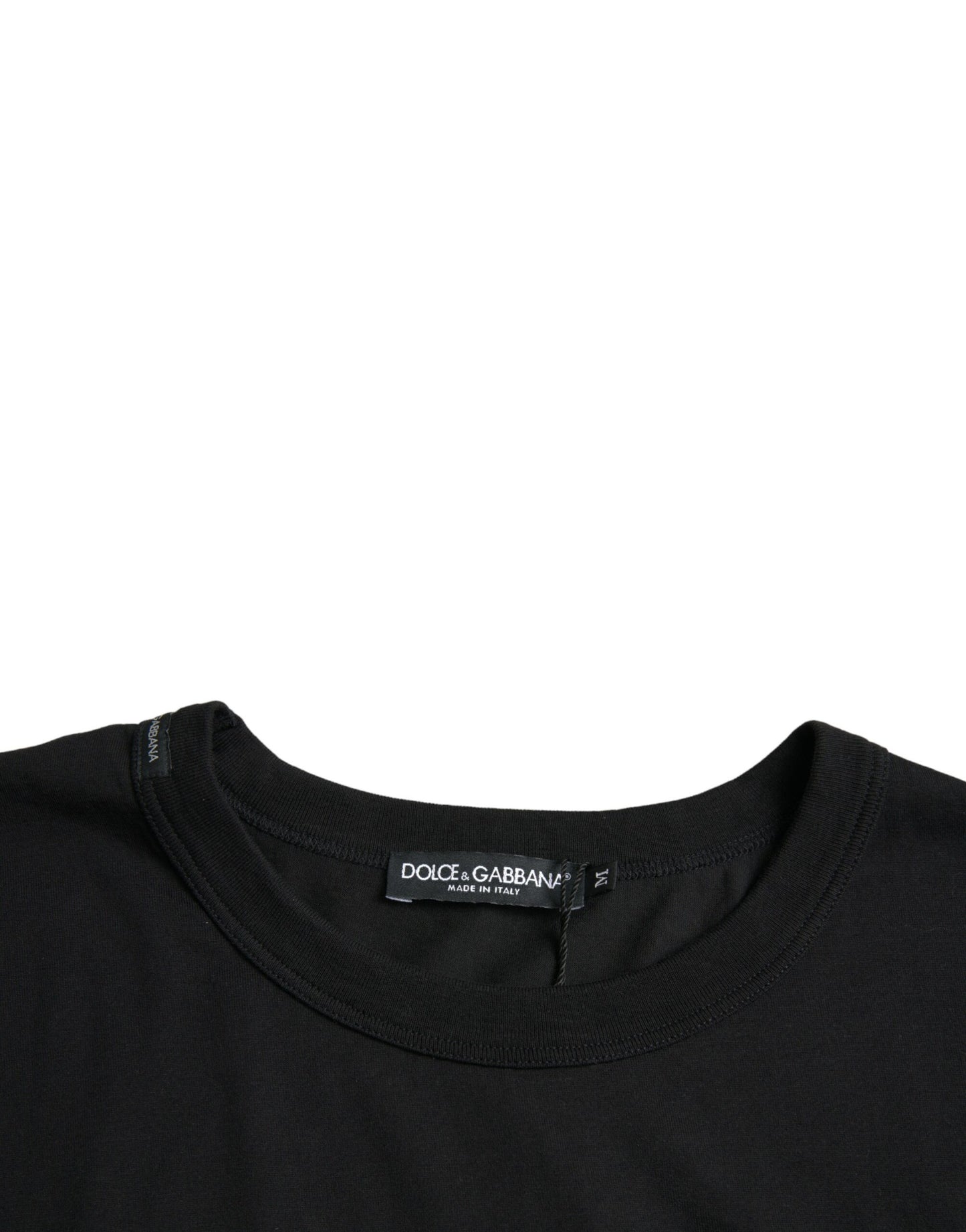 Camiseta de manga corta con cuello redondo y logo negro en relieve